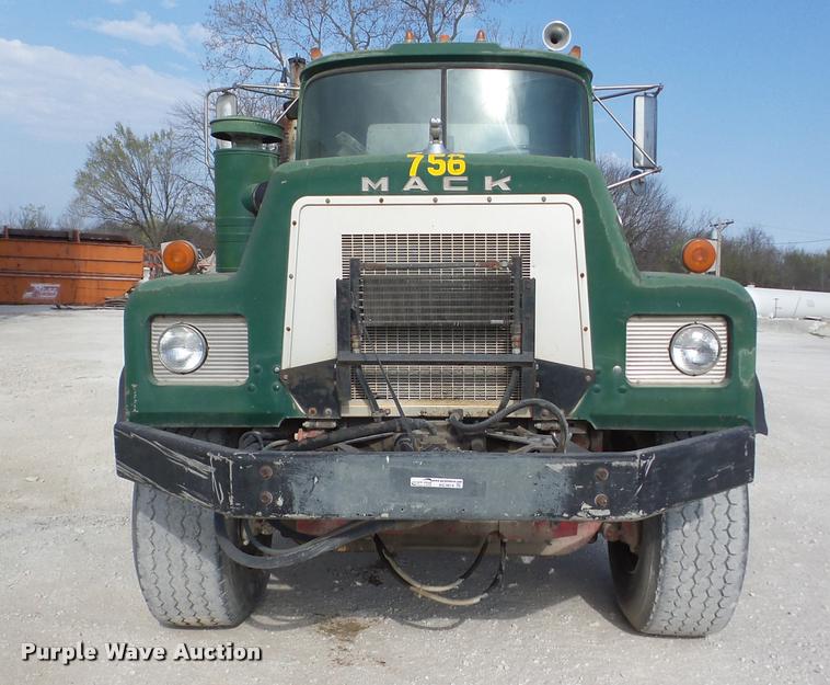 image for item AG9014 1984 Mack RL685LS ready mix truck