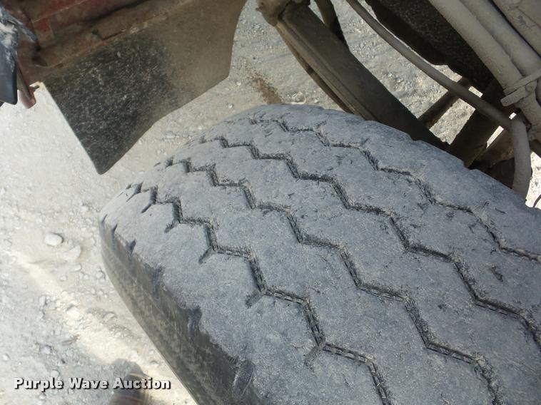 image for item AG9014 1984 Mack RL685LS ready mix truck