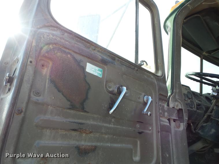 image for item AG9014 1984 Mack RL685LS ready mix truck