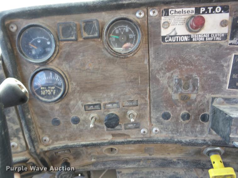 image for item AG9014 1984 Mack RL685LS ready mix truck