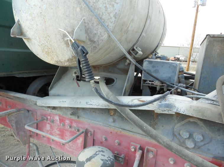 image for item AG9014 1984 Mack RL685LS ready mix truck