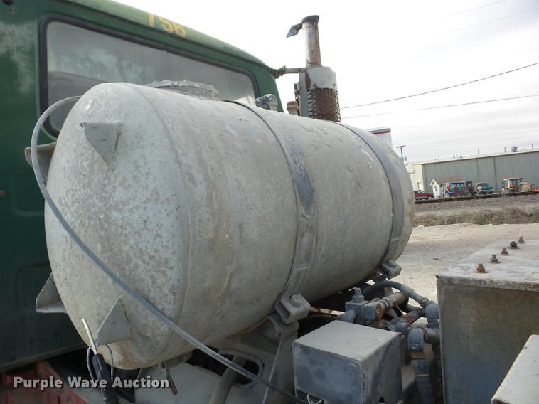 image for item AG9014 1984 Mack RL685LS ready mix truck