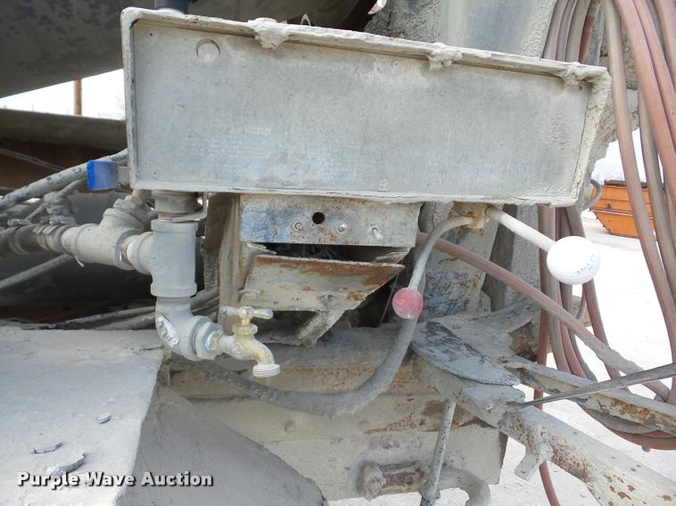 image for item AG9014 1984 Mack RL685LS ready mix truck