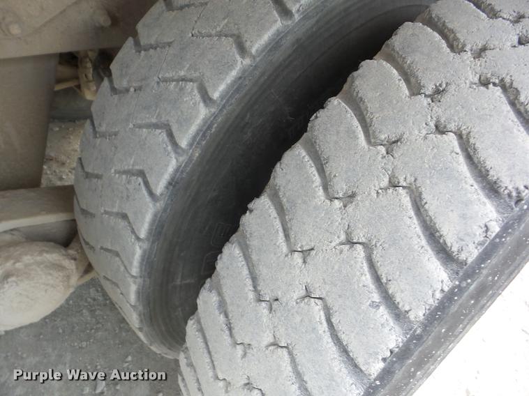 image for item AG9014 1984 Mack RL685LS ready mix truck