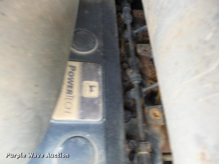 image for item AG9016 2000 John Deere 270 skid steer