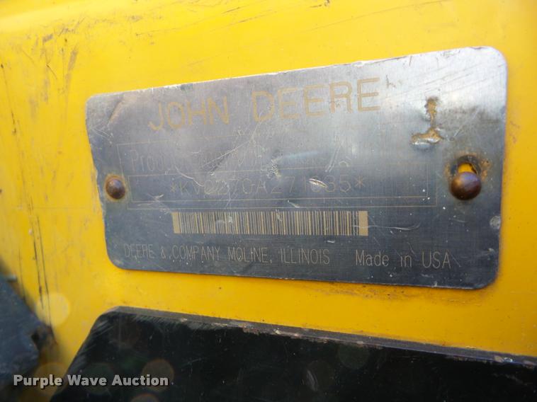 image for item AG9016 2000 John Deere 270 skid steer