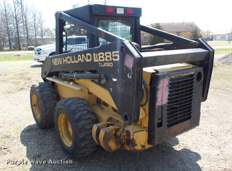 image for item AG9017 1999 New Holland LX885 skid steer
