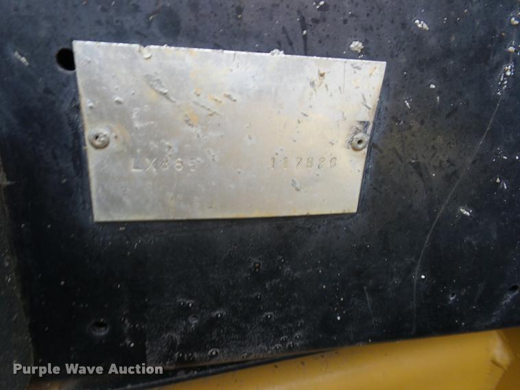 image for item AG9017 1999 New Holland LX885 skid steer