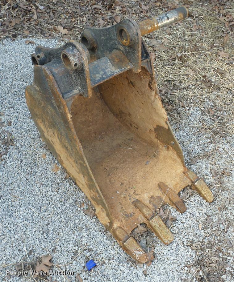 image for item AG9032 2004 Caterpillar 305CR compact excavator