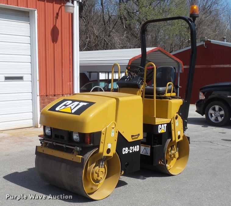 image for item BH9289 2000 Caterpillar CB-241D double drum roller