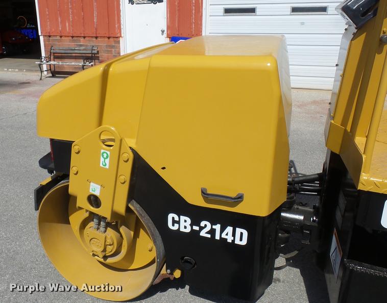 image for item BH9289 2000 Caterpillar CB-241D double drum roller