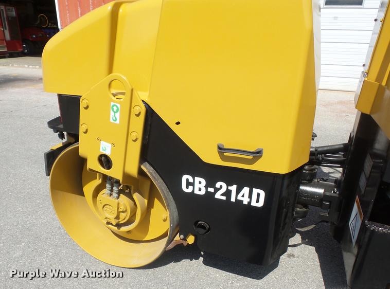 image for item BH9289 2000 Caterpillar CB-241D double drum roller