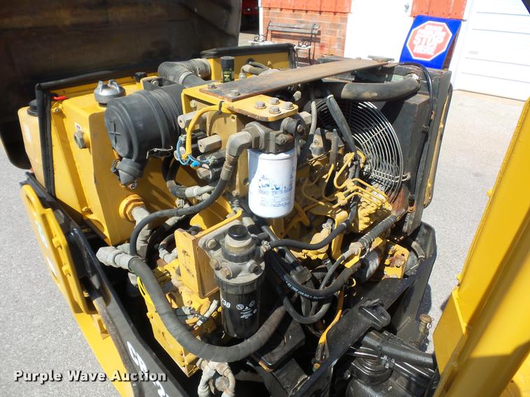 image for item BH9289 2000 Caterpillar CB-241D double drum roller