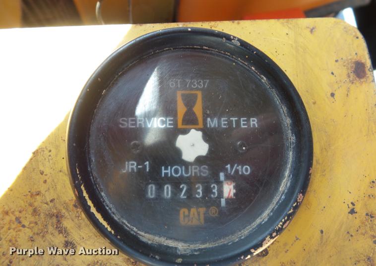 image for item BH9289 2000 Caterpillar CB-241D double drum roller