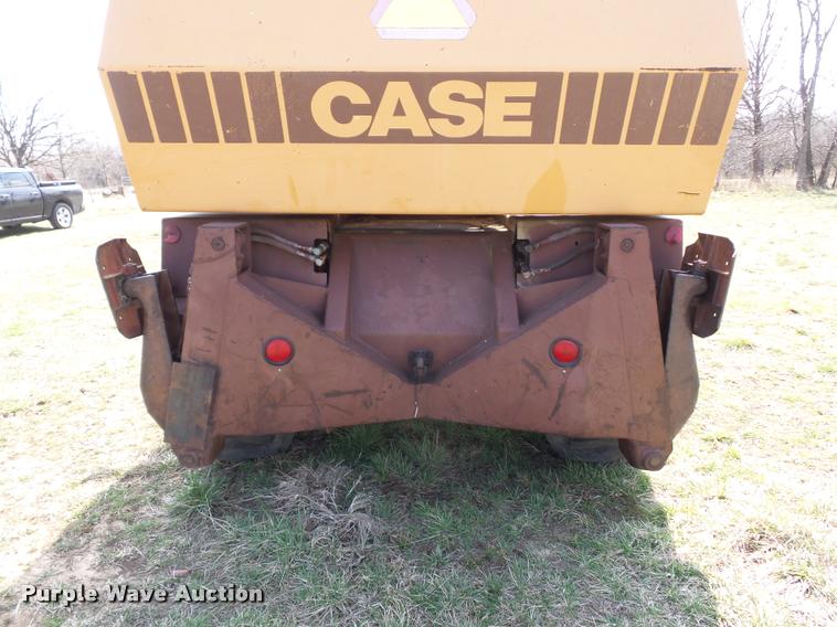 image for item BH9302 1985 Case 1085B rubber tire excavator