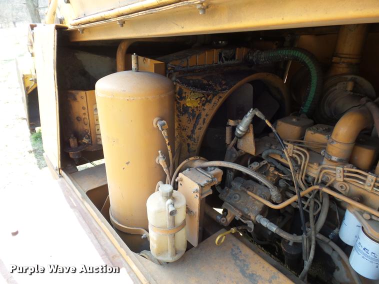 image for item BH9302 1985 Case 1085B rubber tire excavator