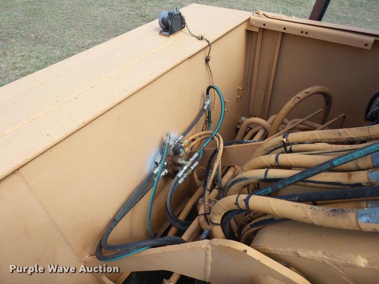 image for item BH9302 1985 Case 1085B rubber tire excavator