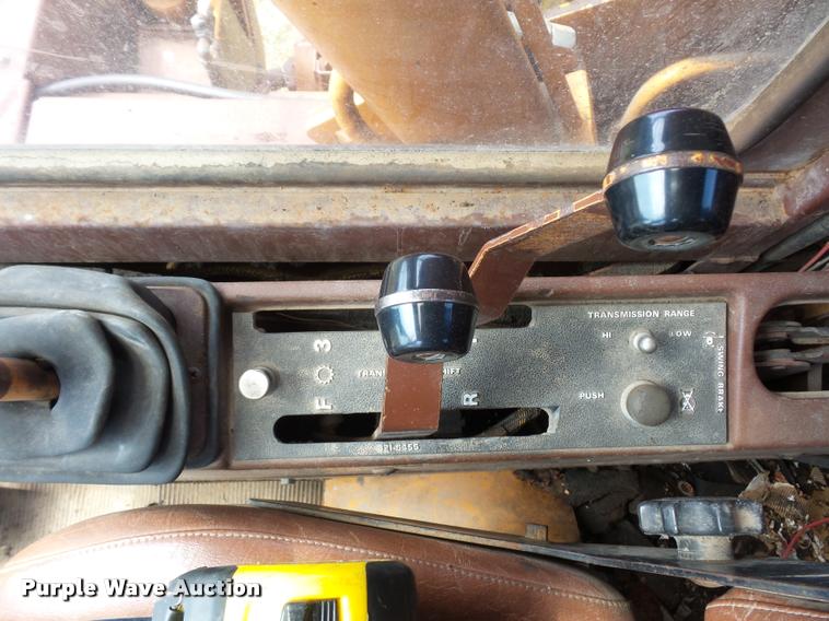 image for item BH9302 1985 Case 1085B rubber tire excavator