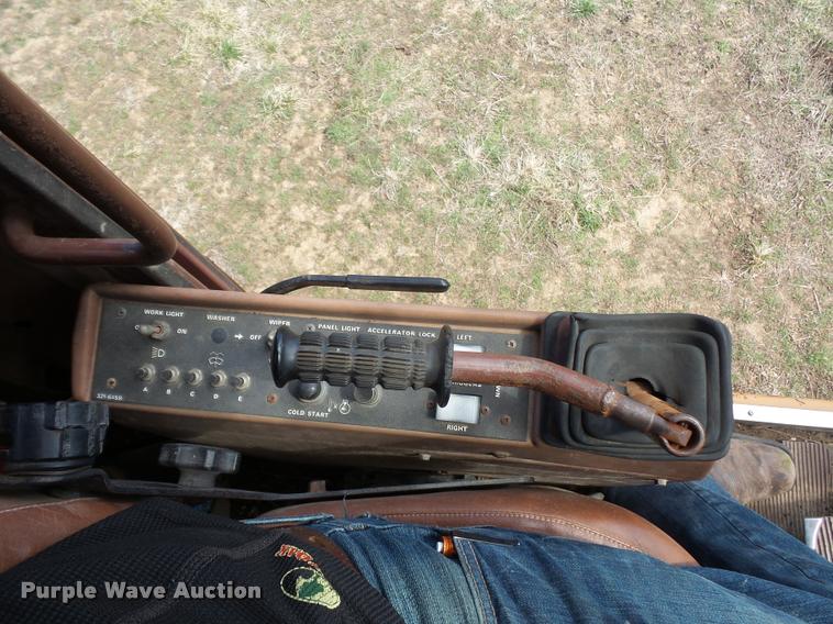 image for item BH9302 1985 Case 1085B rubber tire excavator