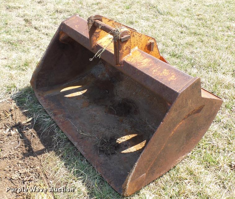 image for item BH9302 1985 Case 1085B rubber tire excavator