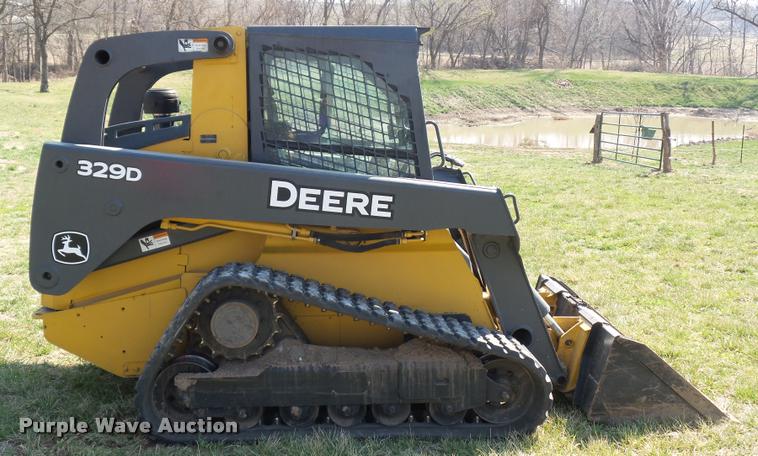 image for item BH9304 2011 John Deere 329D skid steer