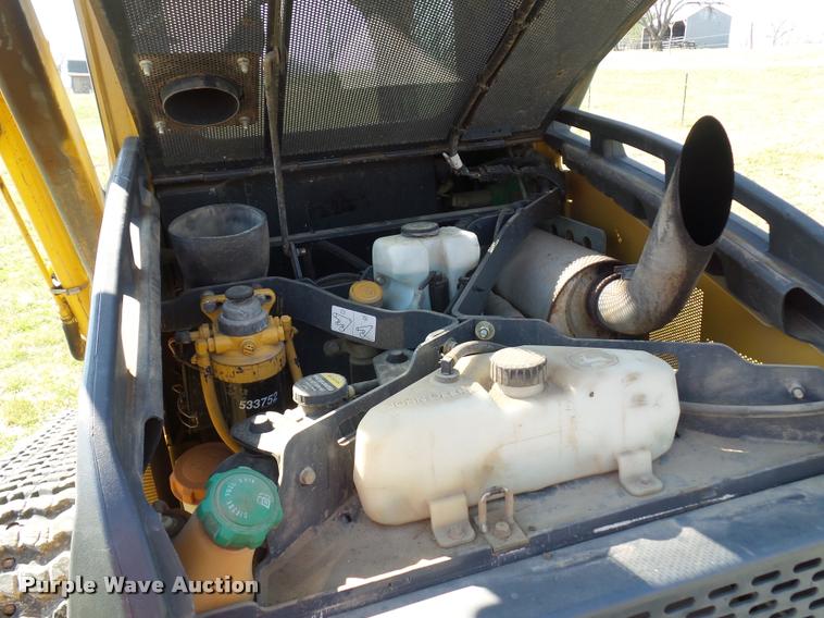 image for item BH9304 2011 John Deere 329D skid steer