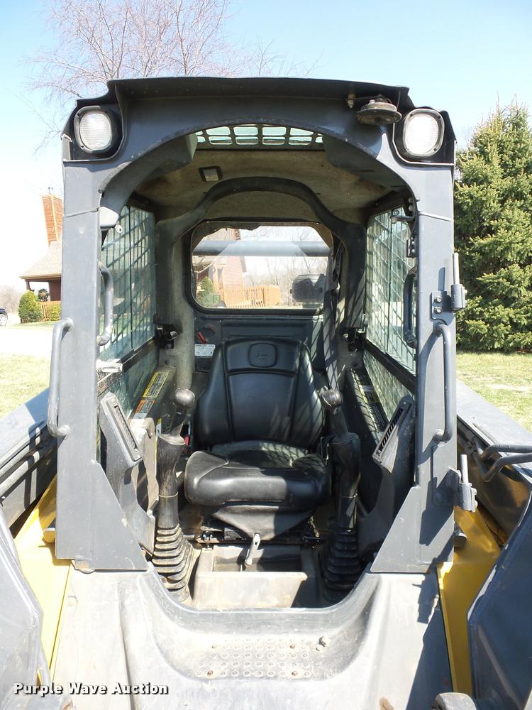 image for item BH9304 2011 John Deere 329D skid steer