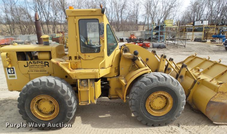 image for item CB9867 1978 Caterpillar 966C wheel loader