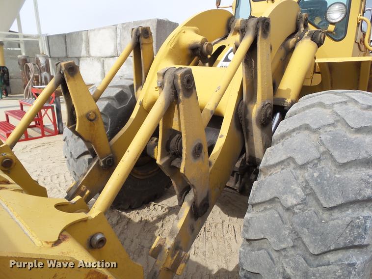 image for item CB9867 1978 Caterpillar 966C wheel loader