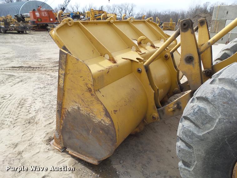 image for item CB9867 1978 Caterpillar 966C wheel loader