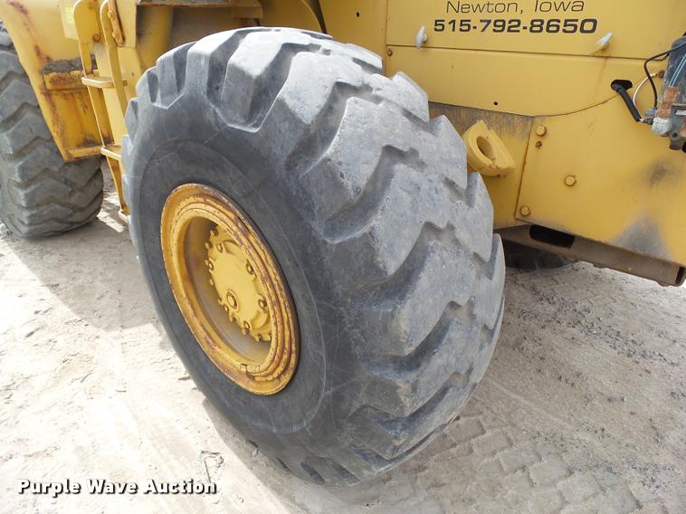 image for item CB9867 1978 Caterpillar 966C wheel loader