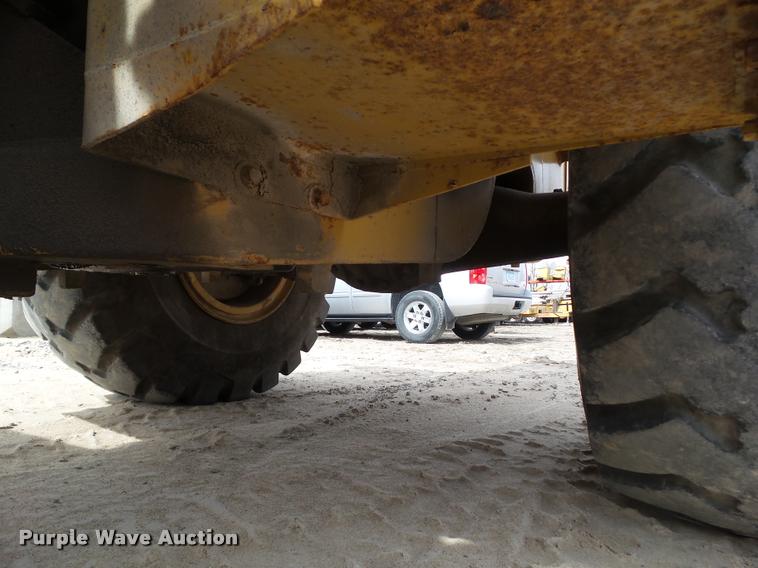 image for item CB9867 1978 Caterpillar 966C wheel loader