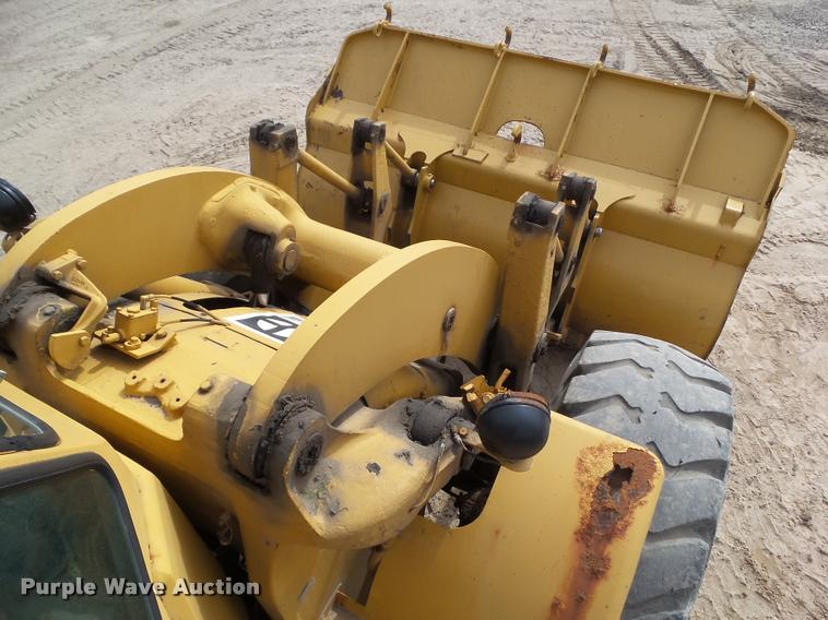 image for item CB9867 1978 Caterpillar 966C wheel loader