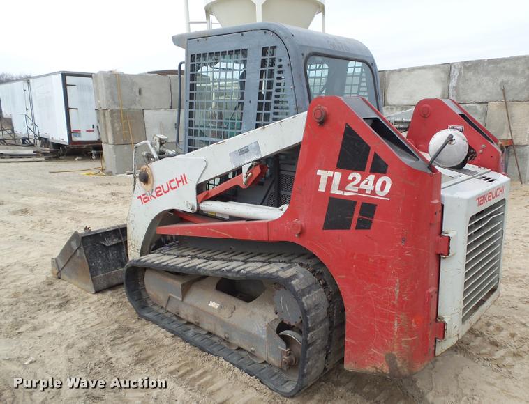 image for item CB9868 2008 Takeuchi TL240 skid steer
