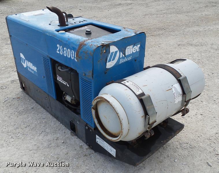 image for item CB9890 Miller Bobcat 225 welder/generator