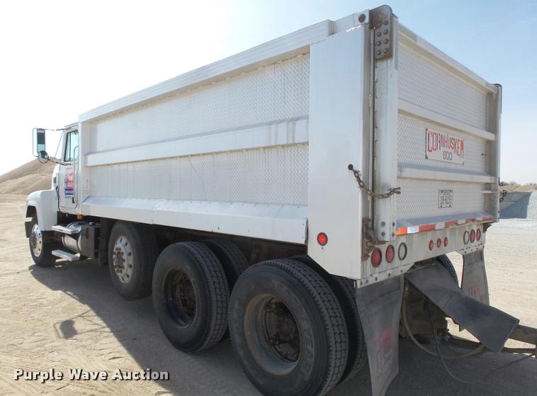 image for item DA0592 1997 Mack CH613 dump truck