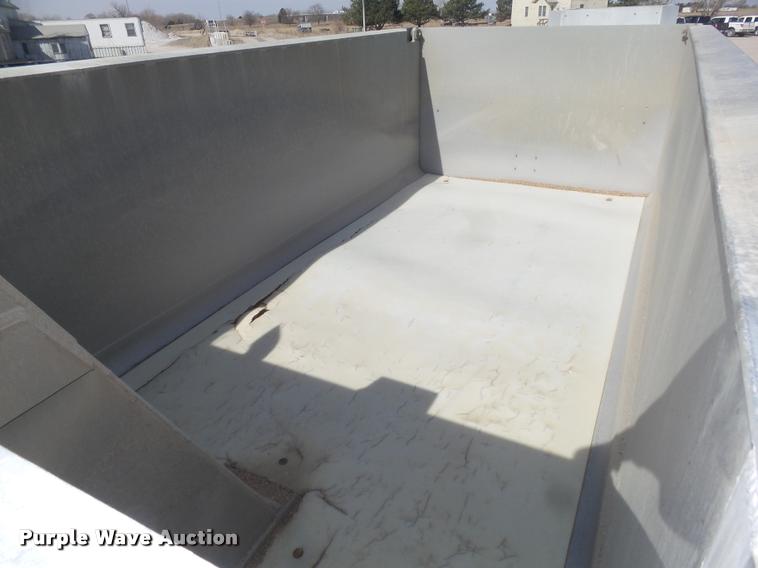 image for item DA0592 1997 Mack CH613 dump truck