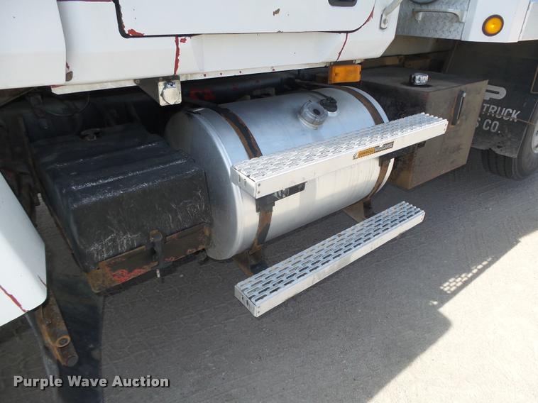 image for item DA0592 1997 Mack CH613 dump truck