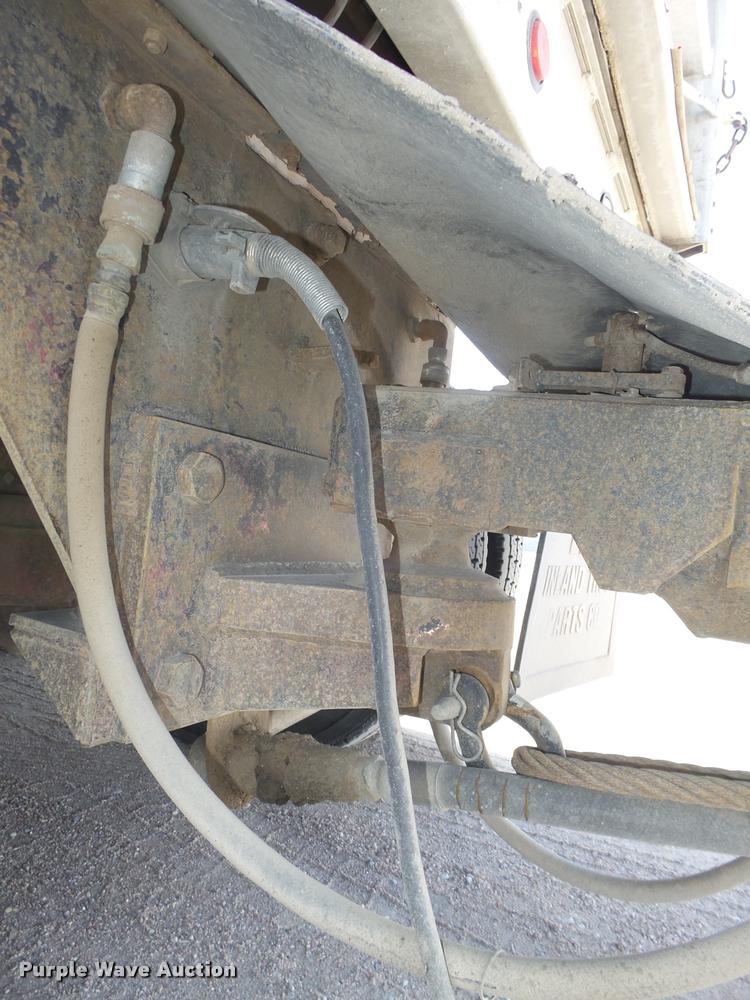 image for item DA0592 1997 Mack CH613 dump truck