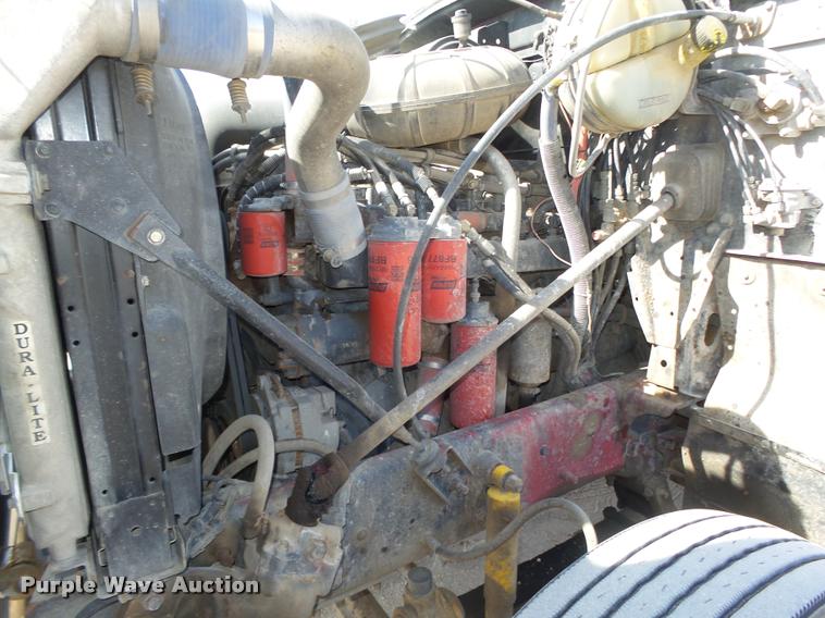 image for item DA0592 1997 Mack CH613 dump truck