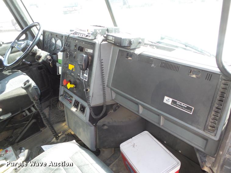 image for item DA0592 1997 Mack CH613 dump truck