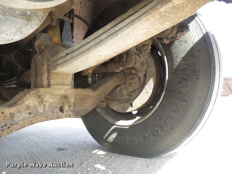 image for item DA0592 1997 Mack CH613 dump truck