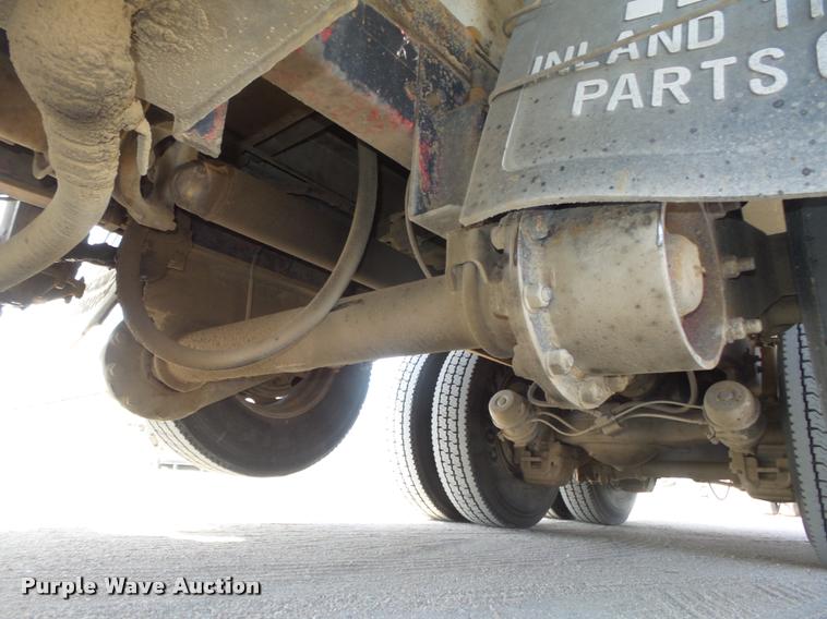 image for item DA0592 1997 Mack CH613 dump truck