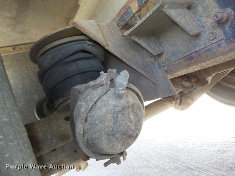 image for item DA0592 1997 Mack CH613 dump truck