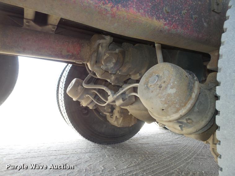 image for item DA0592 1997 Mack CH613 dump truck