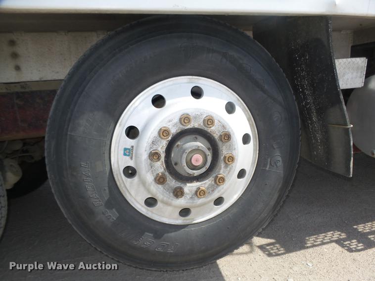 image for item DA0592 1997 Mack CH613 dump truck