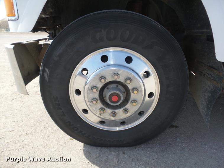 image for item DA0592 1997 Mack CH613 dump truck