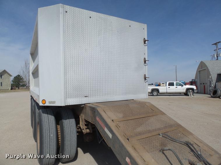 image for item DA0593 1992 Cornhusker 800 end dump pup trailer