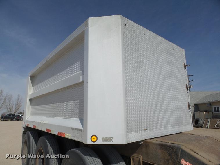 image for item DA0593 1992 Cornhusker 800 end dump pup trailer