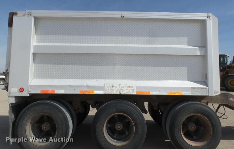 image for item DA0593 1992 Cornhusker 800 end dump pup trailer